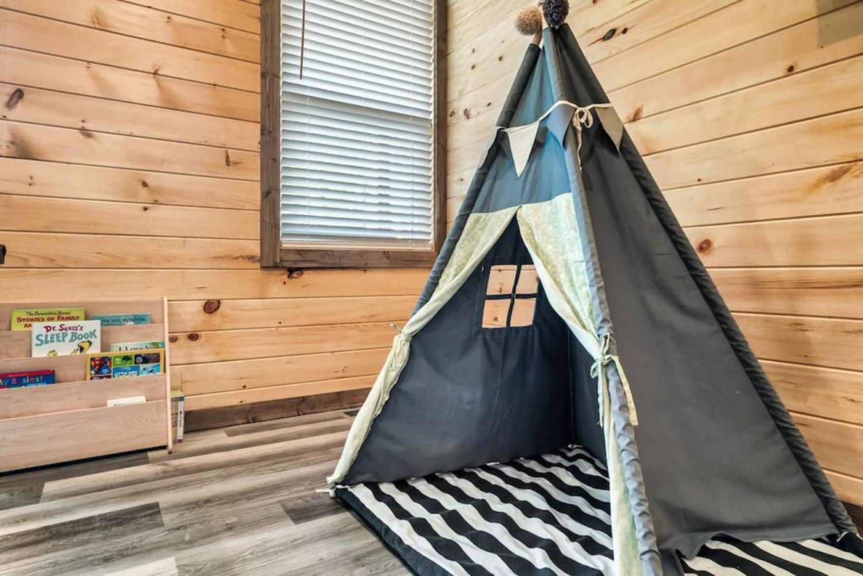 Tranquil Mountain Getaway By Ghosal Luxury Lodging Gatlinburg Exterior foto